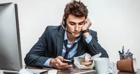 Как понять что ваш сотрудник ленивый ублюдок.webp