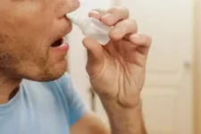 Регулярное использование капель для носа приводит к депрессии, бессоннице и тахикардии.webp