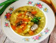 Рыбный суп с консервированной сайрой.webp