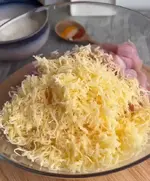 Сыр натертый на мелкой терке.webp