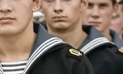 Петербурженка сняла со счёта парня-моряка 2 миллиона, купила квартиру и бросила его.webp