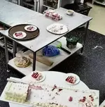 Застолье за счёт молодожёнов устроил персонал банкетного зала в Уфе.webp